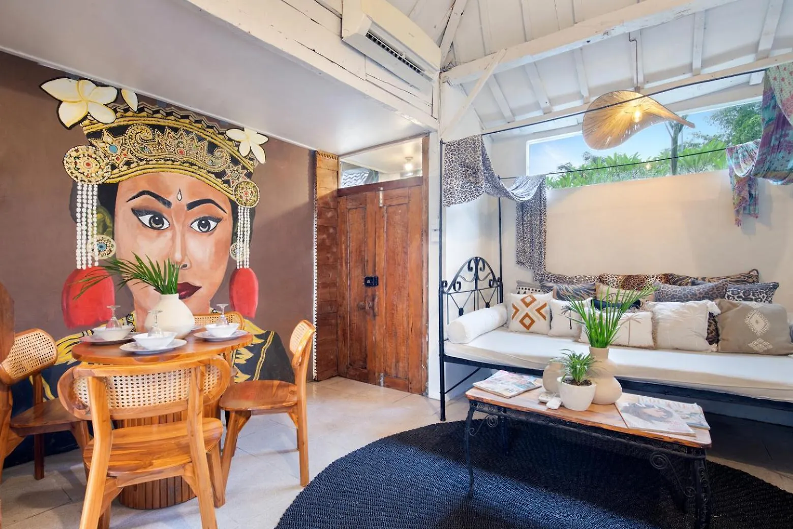 Batu Belig Canggu Beach House With Private Pool