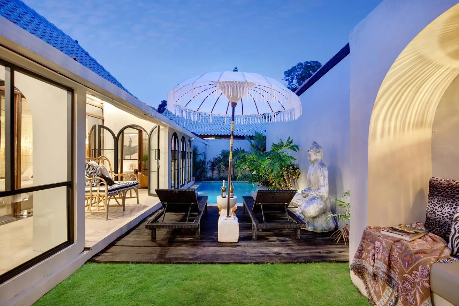 Villa Batu Belig Canggu Beach House With Private Pool
